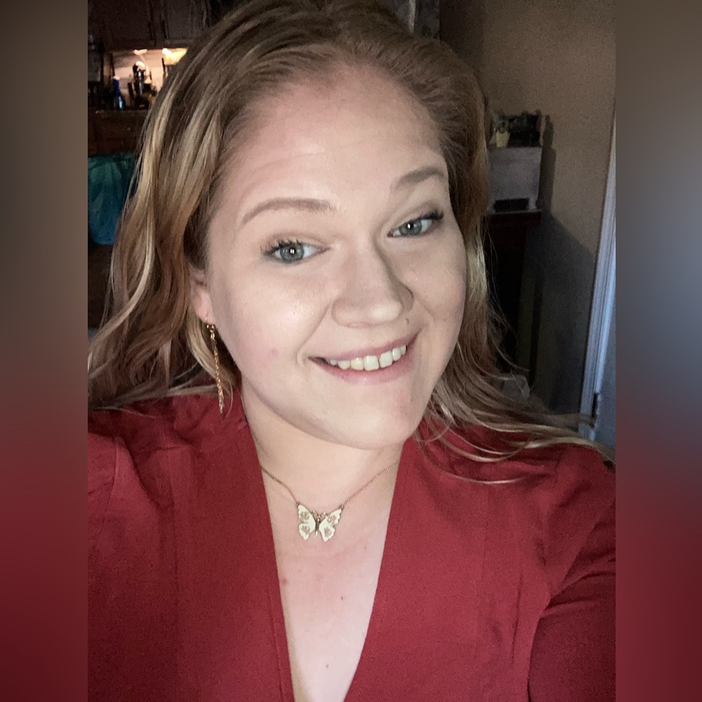 Meet your Posher, Rebecca